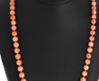 Collier en perles de corail de couleur p