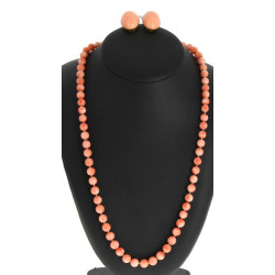 Collier en perles de corail de couleur p