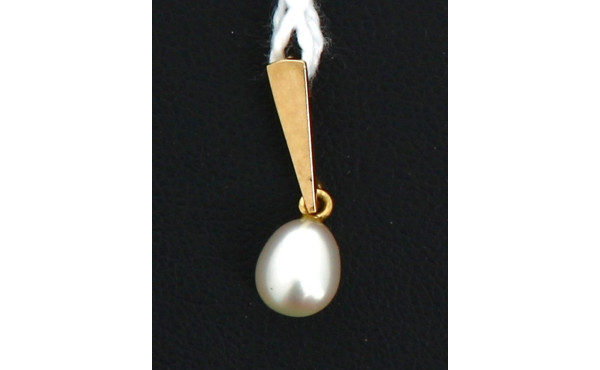 Pendentif en or jaune 18 cts sertie d'un