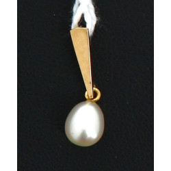 Pendentif en or jaune 18 cts sertie d'un