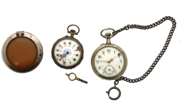 Lot de 2 montres de gousset l'une en arg