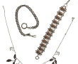 Lot de 3 bijoux anciens comprenant une c