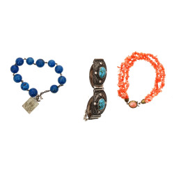 Lot de 3 bracelets : un bracelet 3 rangs