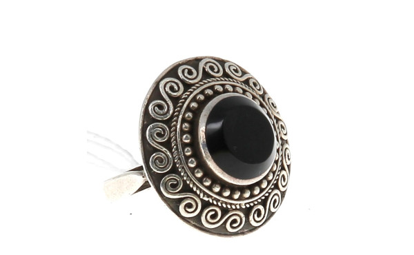 Importante bague en argent 925ème sertie