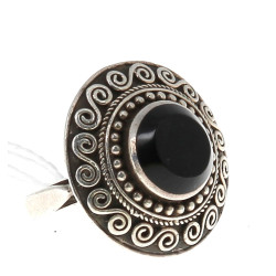 Importante bague en argent 925ème sertie