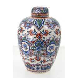 Potiche en faïence à décor persan, H 27 