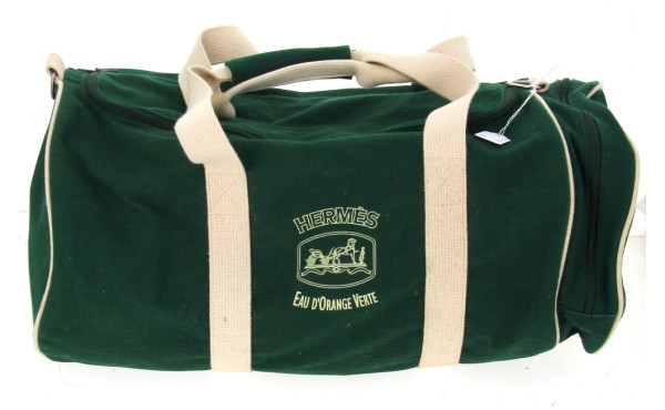 HERMES - Sac de sport en toile verte "Ea