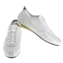 NIKE - Paire Nike femme modèle Shox Riva