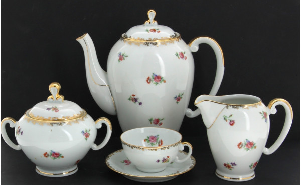 Service à café vintage en porcelaine bla