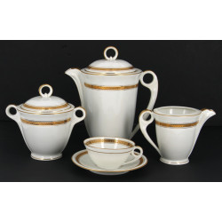 Service à café en porcelaine blanche et 