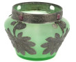 Vase circa 1900 en verre vert à décor de