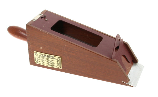 LE BANQUIER - Sabot distributeur de cart