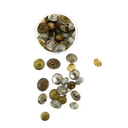Lot de boutons anciens portés par la gen