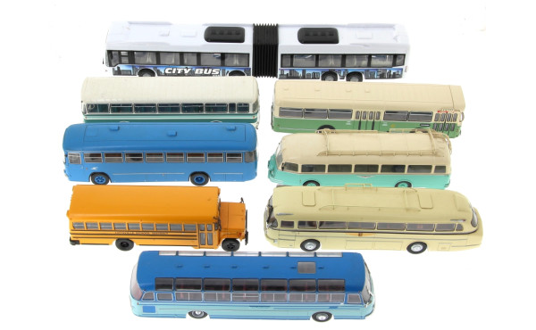 BUS - Lot de 7 bus dont un moderne (peti