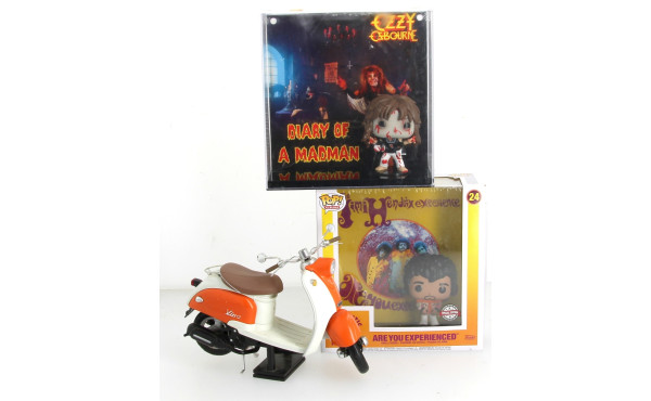 Deux figurines en BO "Ozzy Ozbourne" et 