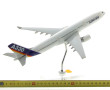 Maquette 'Airbus A330" sur base en plexi