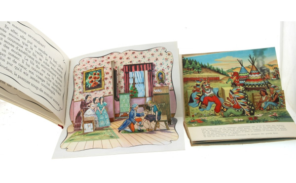 POP UP - 2 livres avec pages dépliantes 