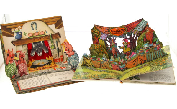POP UP - 2 livres avec pages dépliantes 