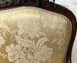 Paire de fauteuils en noyer sculpté, déc