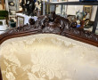 Paire de fauteuils en noyer sculpté, déc