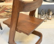 Suite de 4 fauteuils de ligne design en 