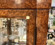 Vitrine argentier en placage de loupe, f