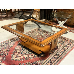 Belle table basse en merisier, base en b