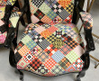2 fauteuils voltaire laqués noir et tiss
