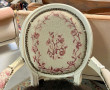 Paire de fauteuils cabriolets de style L