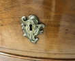 Petite commode de style Louis XV en bois