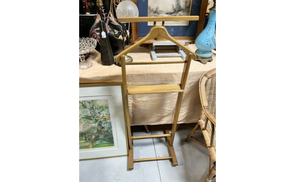 Valet de chambre en bois