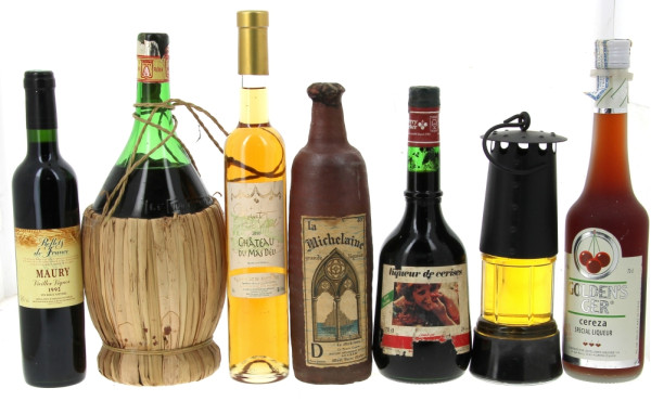Lot de 7 bouteilles d'alcools: - liqueu