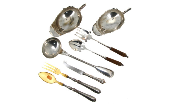 Lot de métal argenté comprenant 2 sauciè