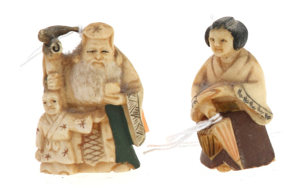 2 netsuké anciens polychromes femme au p