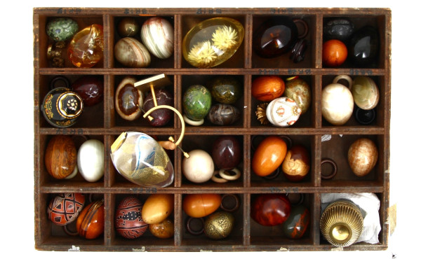 Petite collection d'œufs de différentes 