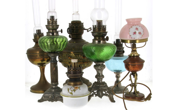 Lot de 7 lampes à pétrole
