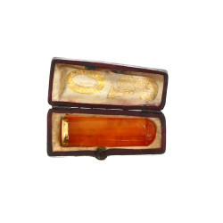 Fume-cigarette à baguette or jaune, écri