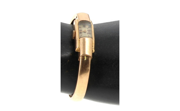 Montre bracelet de dame en or jaune 750è