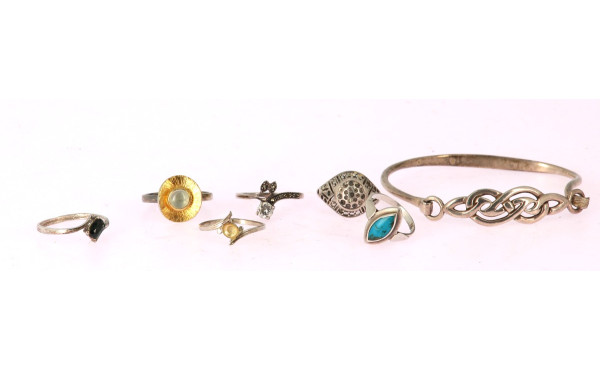 Lot de bijoux en argent 925ème et 830ème