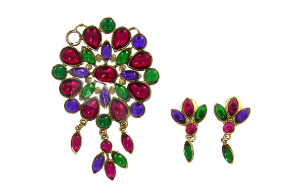 Parure fantaisie en métal et cabochons d