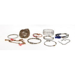 Lot de 10 bracelets fantaisie
