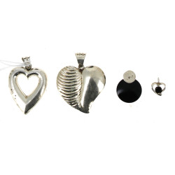 Lot de 4 pendentifs en argent dont 3 en 