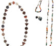 Deux colliers et 2 pendentifs en pierres