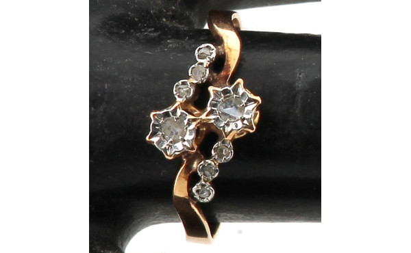 Bague ancienne deux or 18 cts, poinçon t