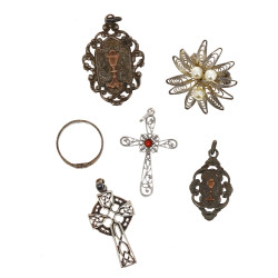 Lot de bijoux en argent : 2 pendentifs c