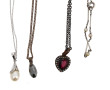 Lot comprenant un collier en argent et p