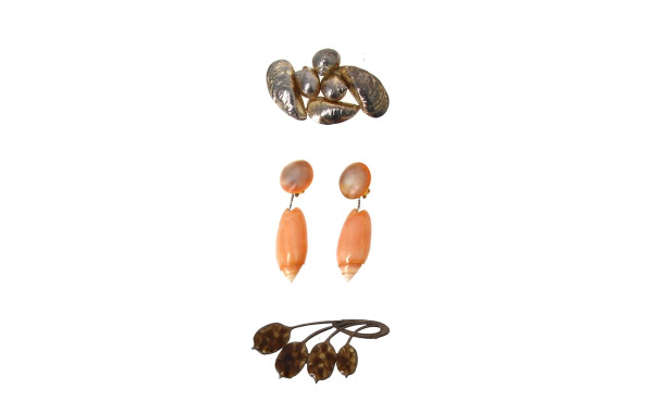 Lot de 3 bijoux fantaisie : une paire de