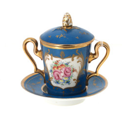 LIMOGES - Grande tasse dite "trembleuse"