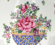 Vase en porcelaine blanche décor en lége