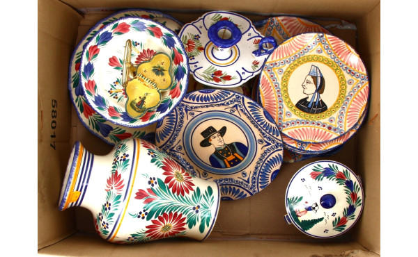 QUIMPER - Lot de faïences polychromes : 